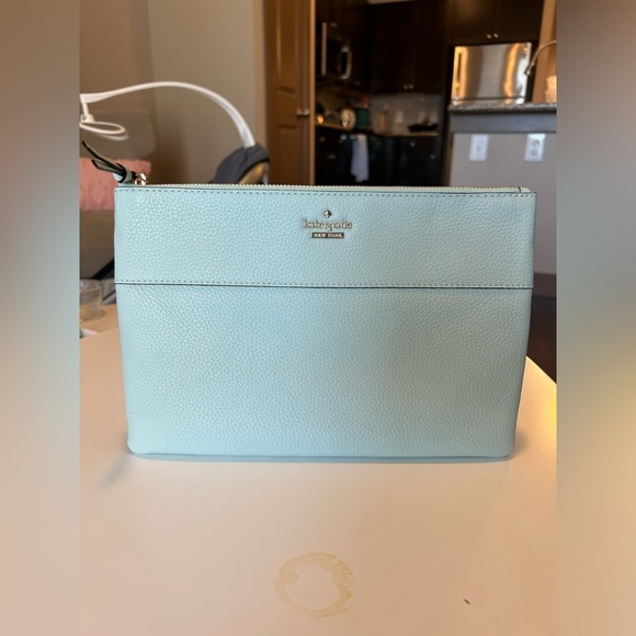 KATE SPADE NEW YORK Leather Clutch like new - Picture 4 of 9
